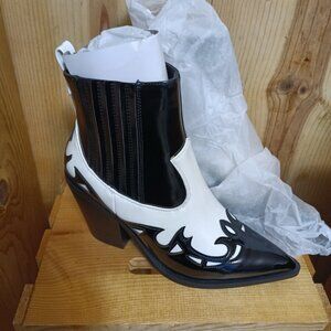 New-In-Box Shoedazzle "Faye" Razzle Dazzle Cowgirl Bootie